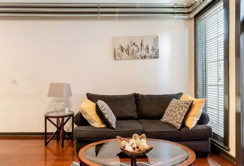 هتل Cozy Atlantic Station Midtown Loft