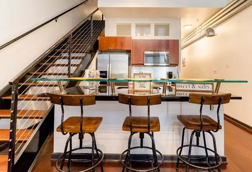 هتل Cozy Atlantic Station Midtown Loft