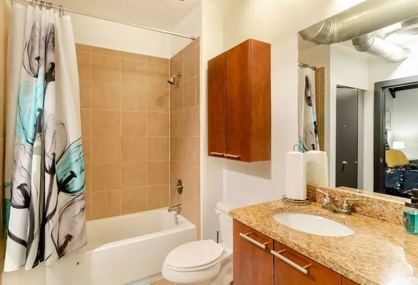 هتل Cozy Atlantic Station Midtown Loft