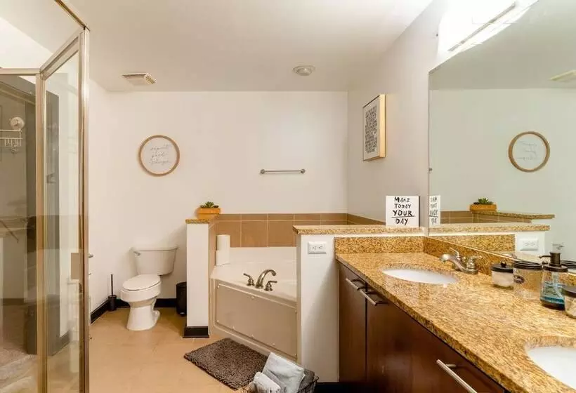 هتل Cozy Atlantic Station Midtown Loft