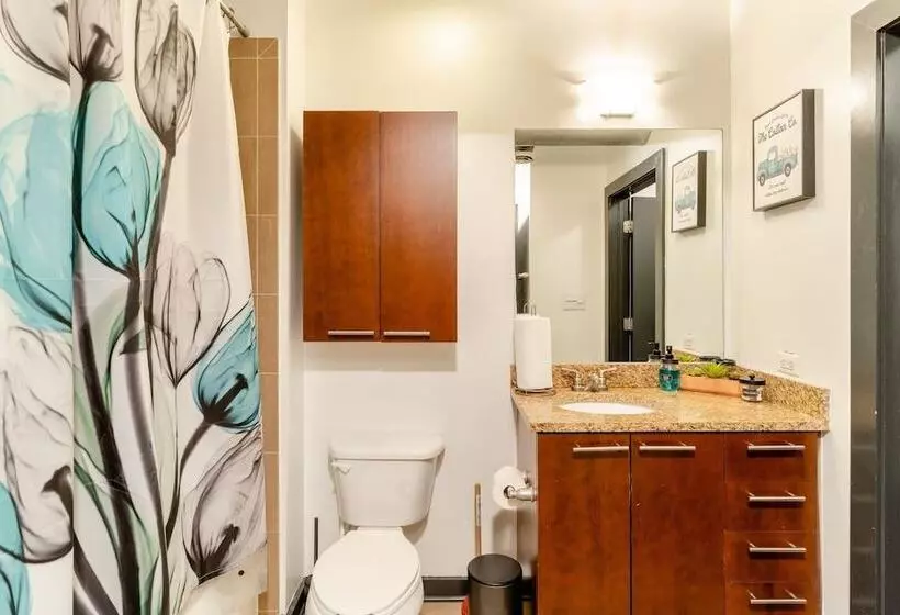 هتل Cozy Atlantic Station Midtown Loft