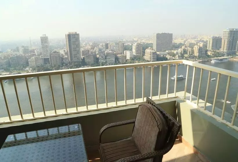 هتل Helnan Nile Island