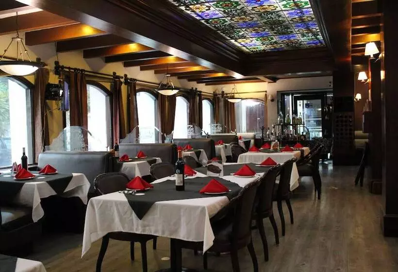 ホテル Wyndham Garden Los Mochis Plaza Inn