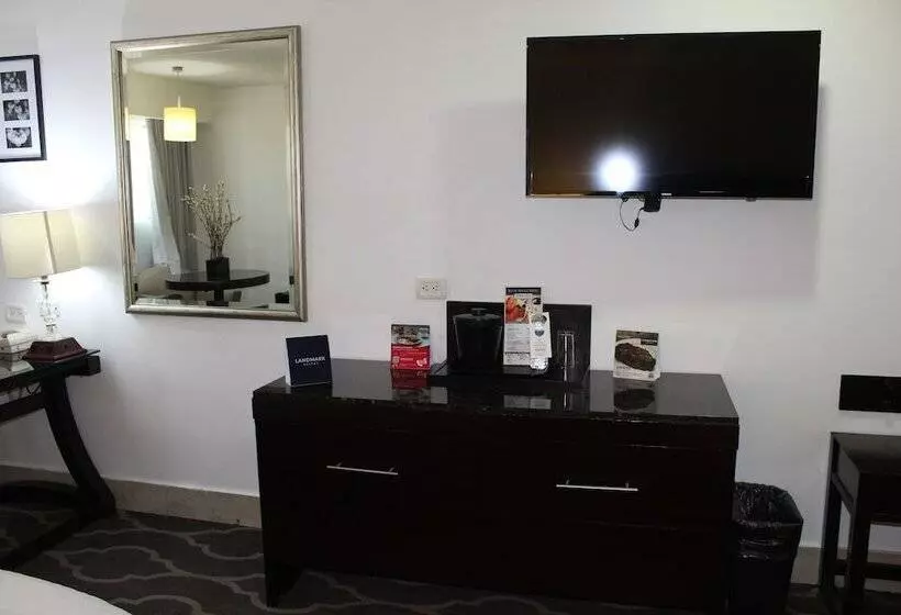 ホテル Wyndham Garden Los Mochis Plaza Inn