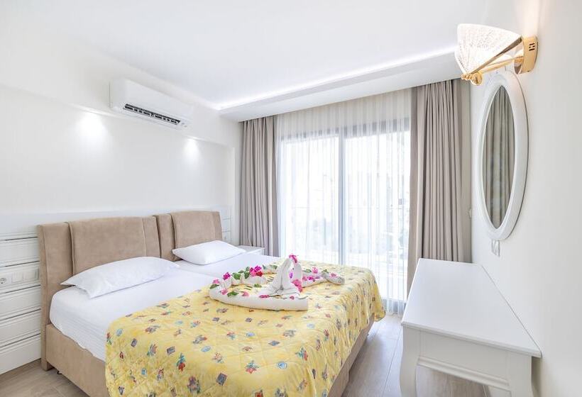 هتل Princess Kinli Suites