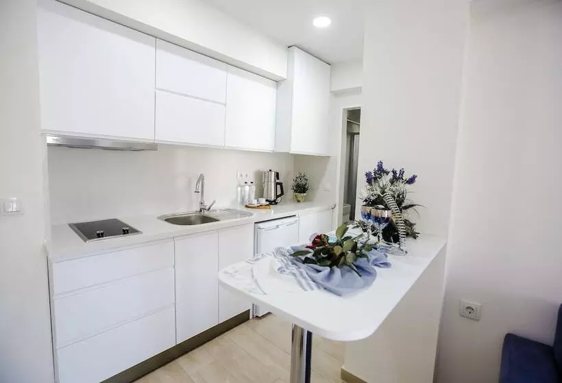 ホテル Princess Kinli Suites