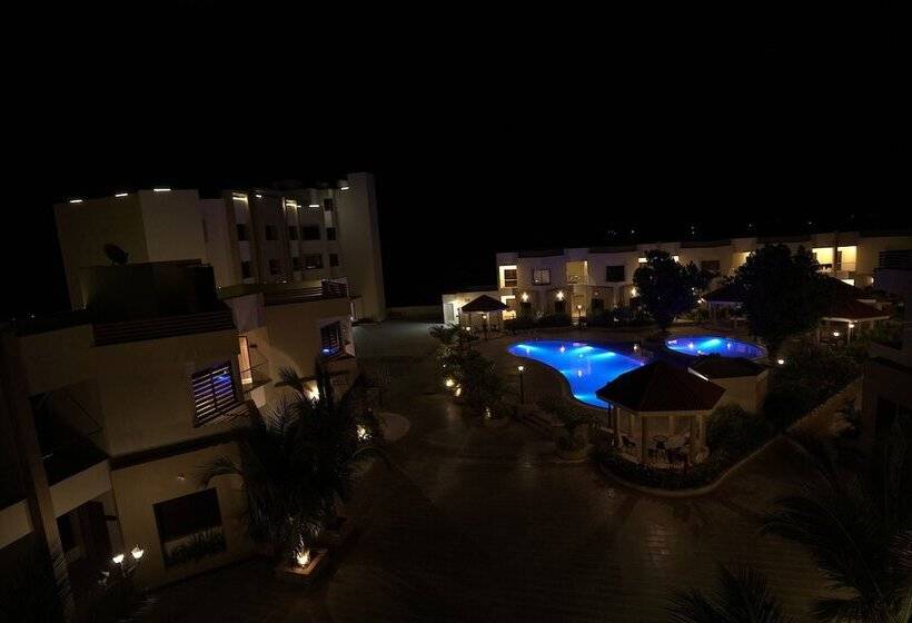 בית מלון כפרי The Sky Imperial Bapu’s Resort