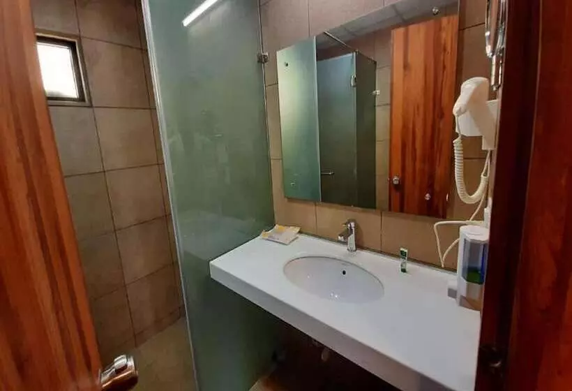 Hotelli The Sky Imperial Bapu’s Resort