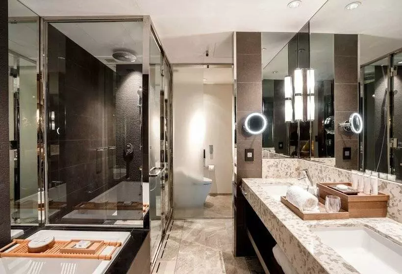 هتل The Tsubaki Tower