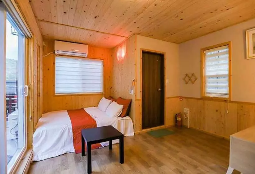Inje Baekdam Rainbow Pension