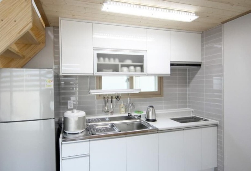 Jindo Arirang Beach Pension