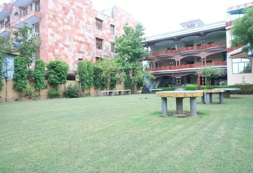 Kenth Hari Resort Dhaulpur By Shrigo Hotels