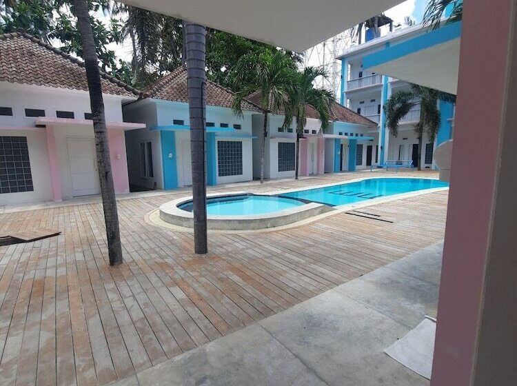 Mad Monkey Kuta Lombok   Hostel