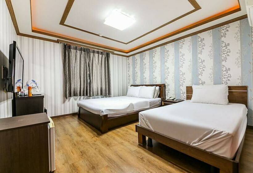 Motel Muan Haetteuneun Eondeok