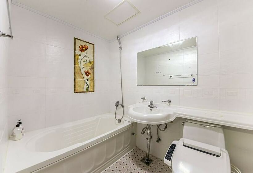 Motel Muan Haetteuneun Eondeok