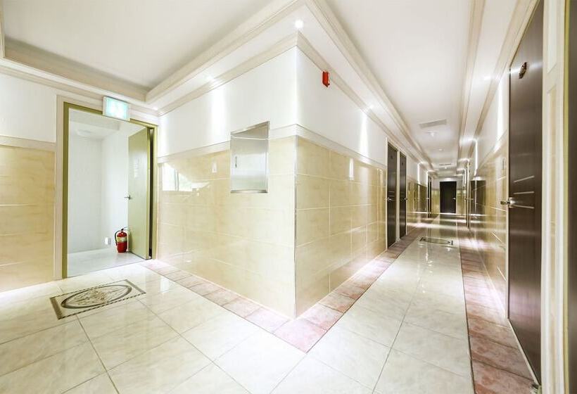 Motel Muan Haetteuneun Eondeok