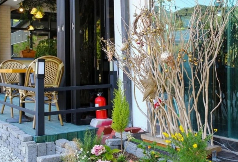 Muju Full House Pension