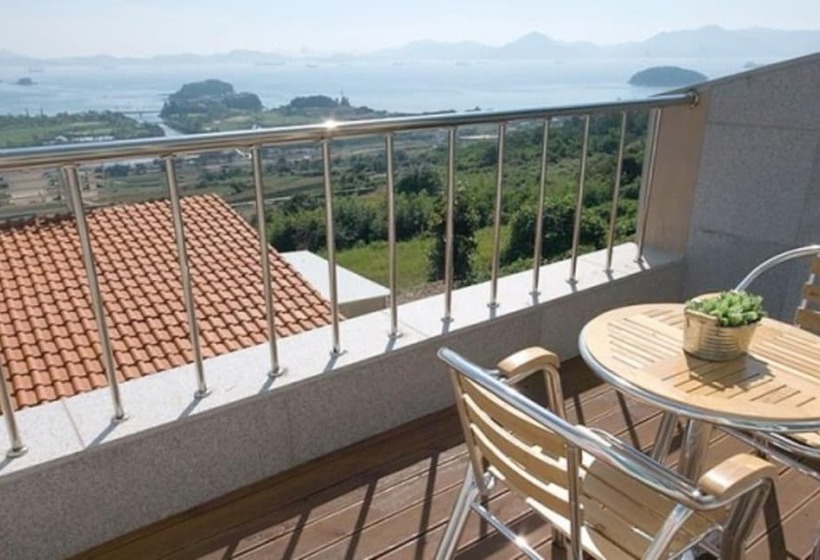 Namhae Camp Haevich Pension