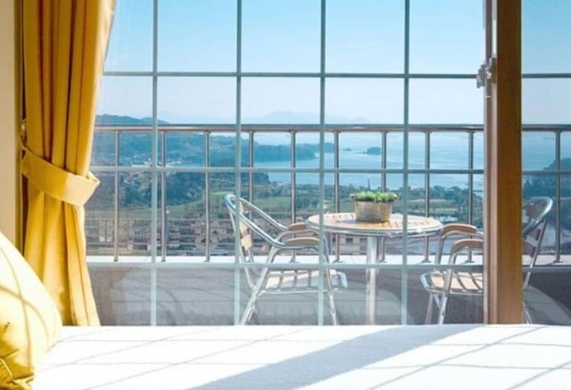 Namhae Camp Haevich Pension