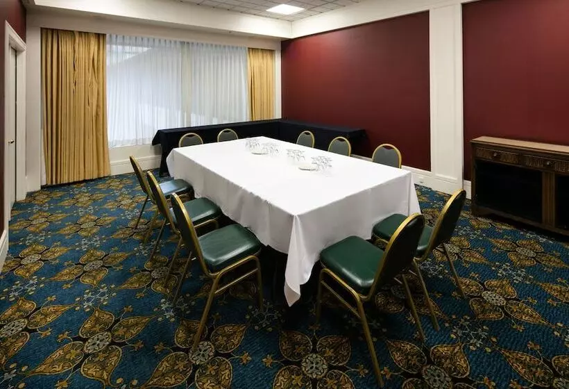 Olympia Hotel At Capitol Lake