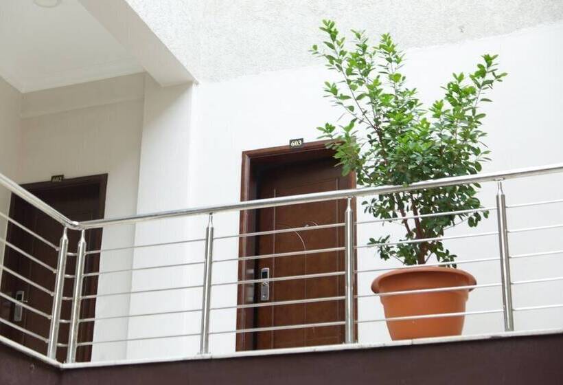 پانسیون Right Guest House