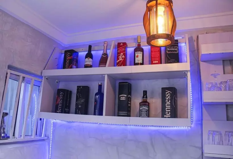 پانسیون Starexx Luxury Apartment