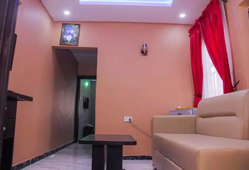 پانسیون Starexx Luxury Apartment