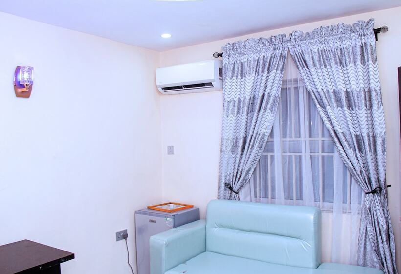 پانسیون Starexx Luxury Apartment