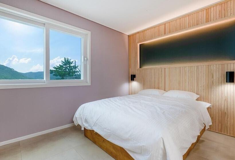 Pensão Tongyeong Saryangdo Elphis36 Poolvilla