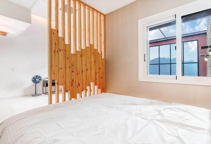 Pensão Tongyeong Saryangdo Elphis36 Poolvilla