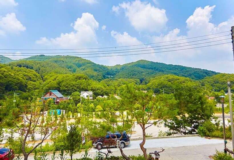 Pocheon Blooming Hill Pension
