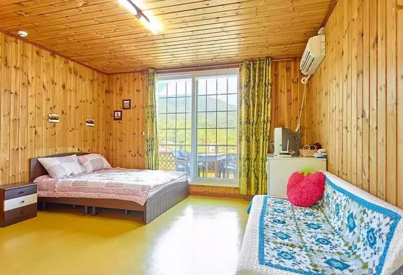 Pocheon Blooming Hill Pension