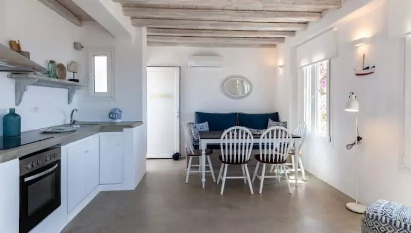 Stunning 2br Cottage With Private Pool In Mykonos