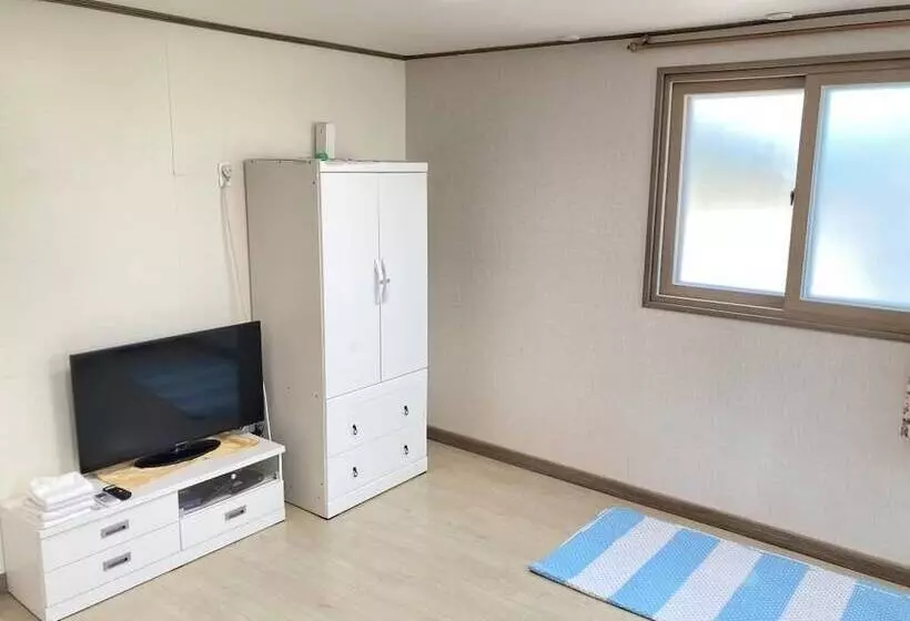 Taean Jiyu Ne Pension