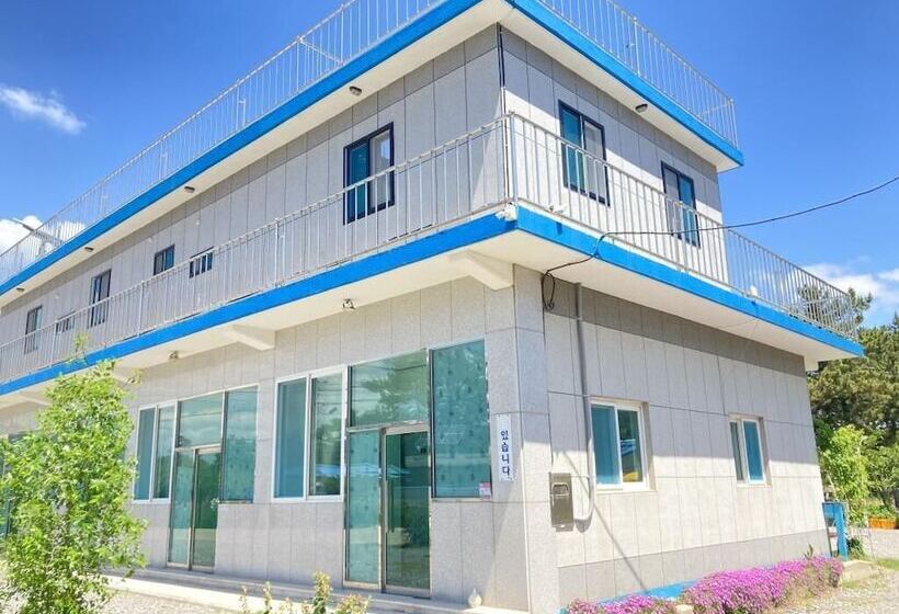 Taean Jiyu Ne Pension