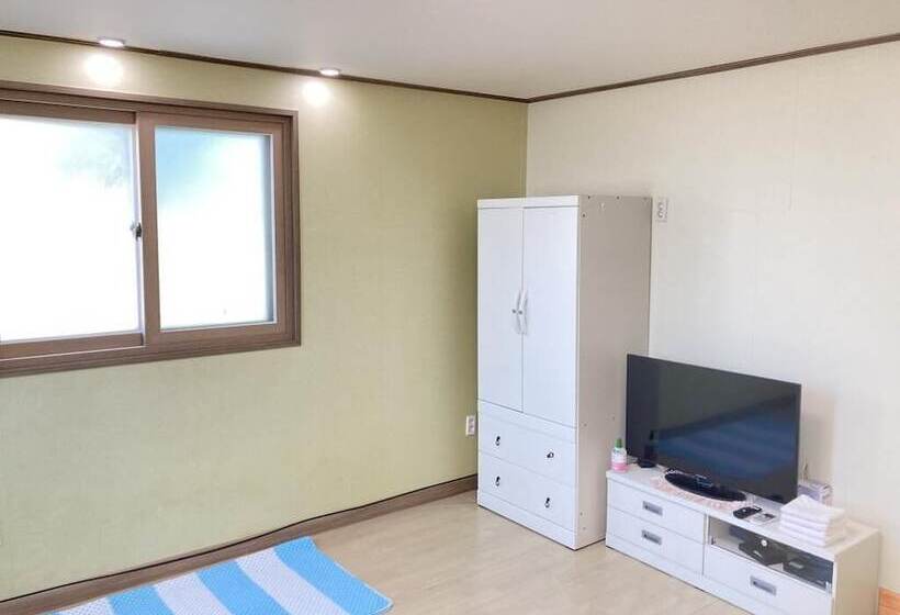 Taean Jiyu Ne Pension