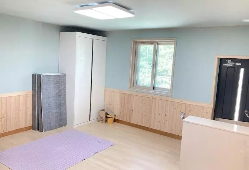 Taean Jiyu Ne Pension