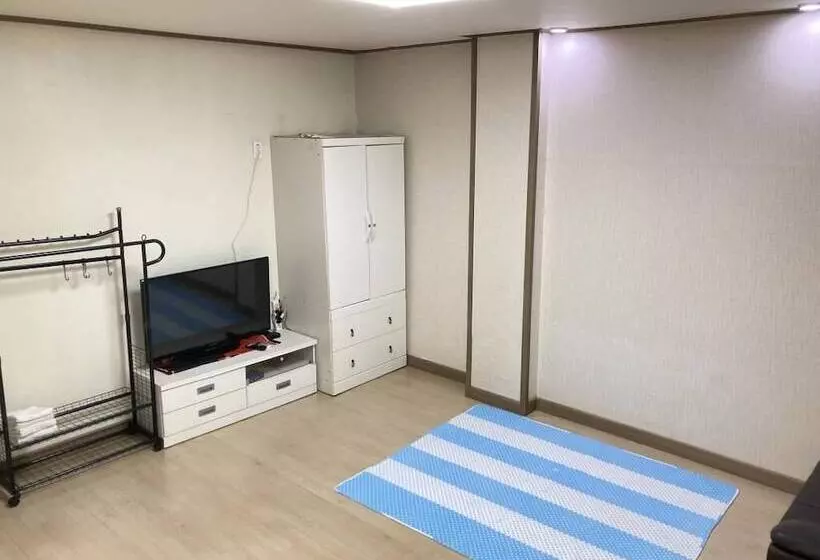 Taean Jiyu Ne Pension