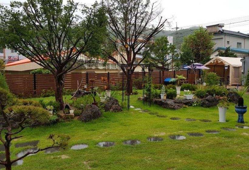 Yanggu Jumoknamu Pension