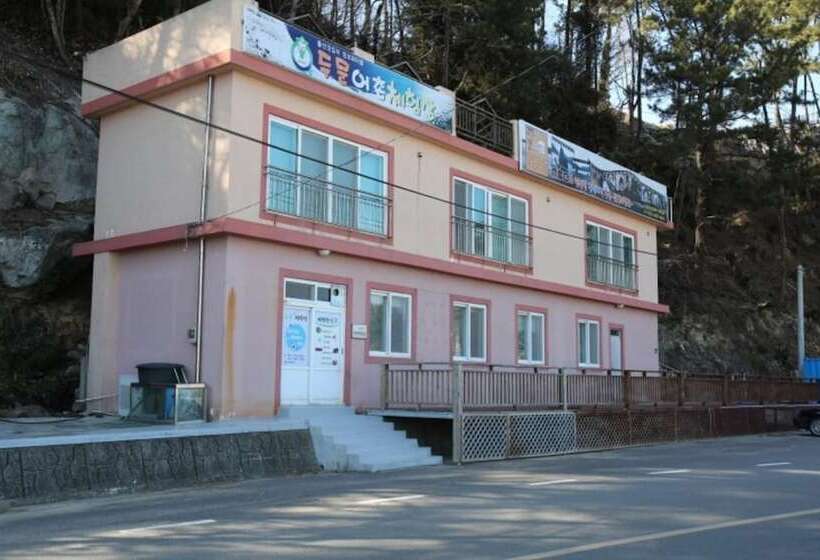 Yeosu Sky Sea House Pension