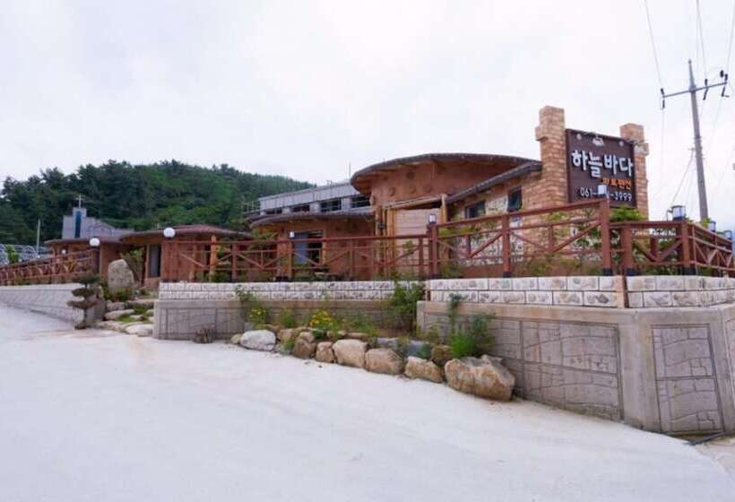 Yeosu Sky Sea House Pension