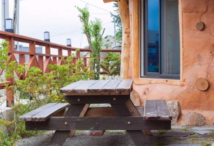 Yeosu Sky Sea House Pension