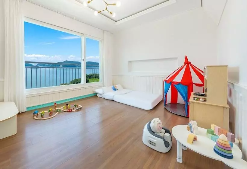 Yeosu Sosohan Happy Kids Family Pension