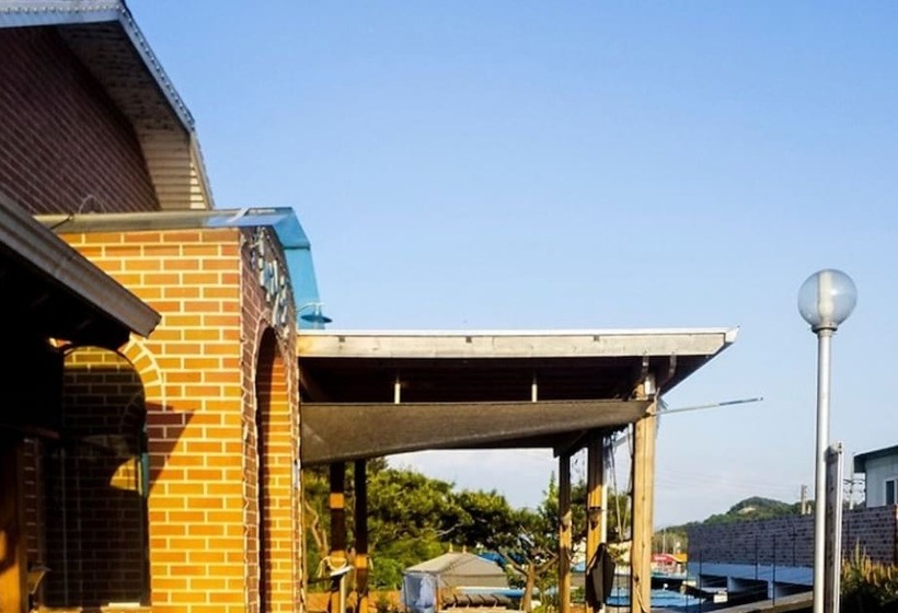 Chungju Garden Arirang Pension