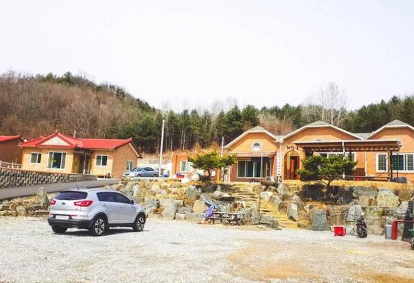 Chungju Garden Arirang Pension