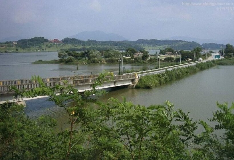 Chungju Garden Arirang Pension