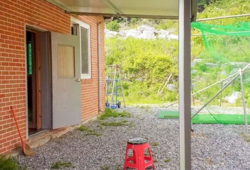 Chungju Garden Arirang Pension