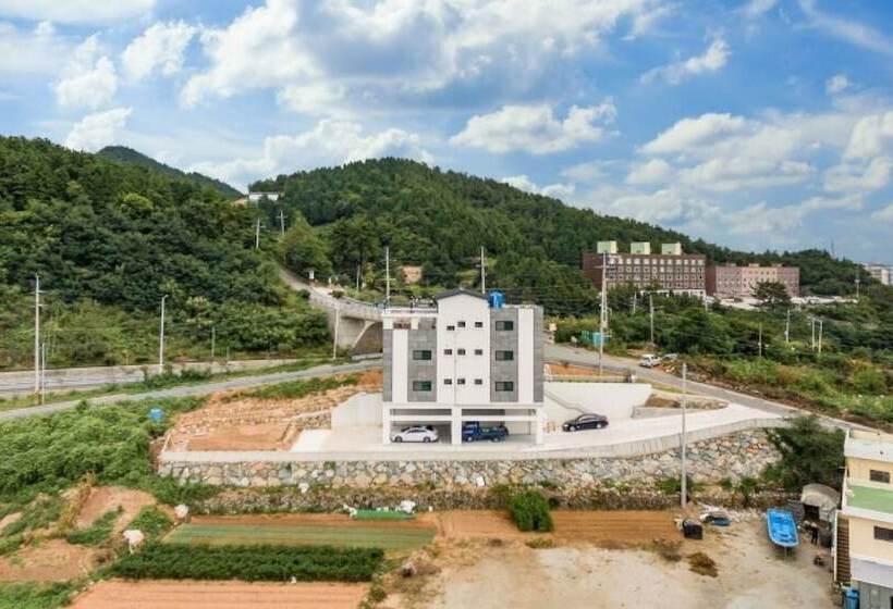 Yeosu Etoile Pension