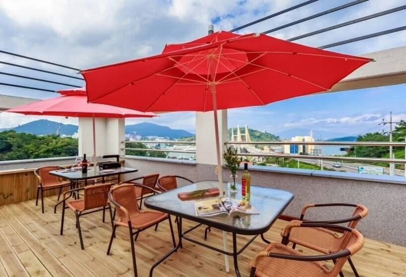 Yeosu Etoile Pension