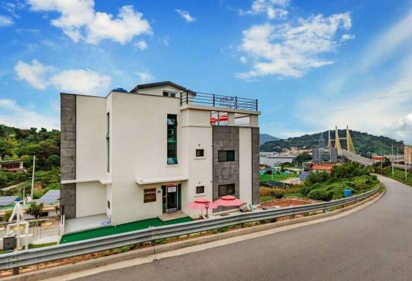 Yeosu Etoile Pension